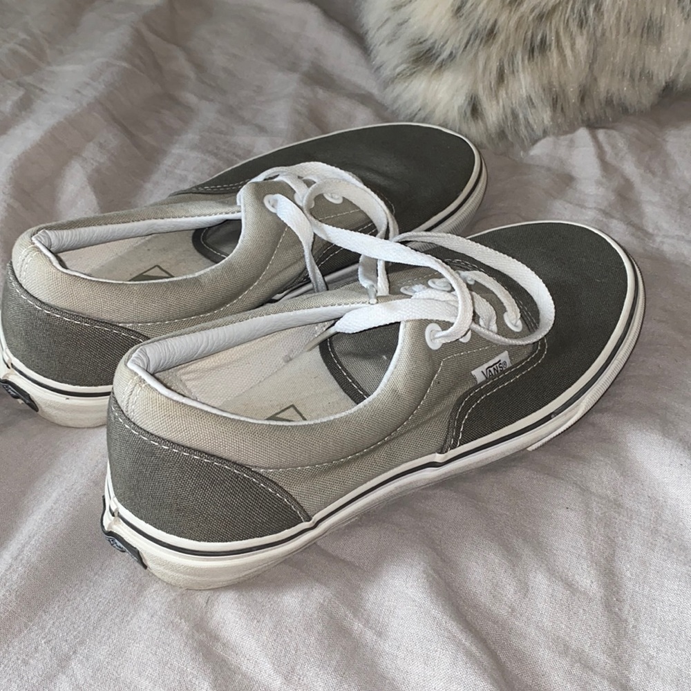 Two tone vans